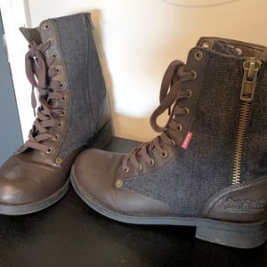 Levi boots size 10